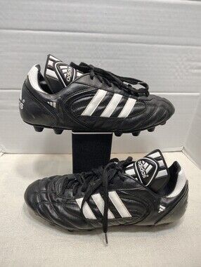 Adidas 2007 Vintage Soccer Cleats, Men # 11 US